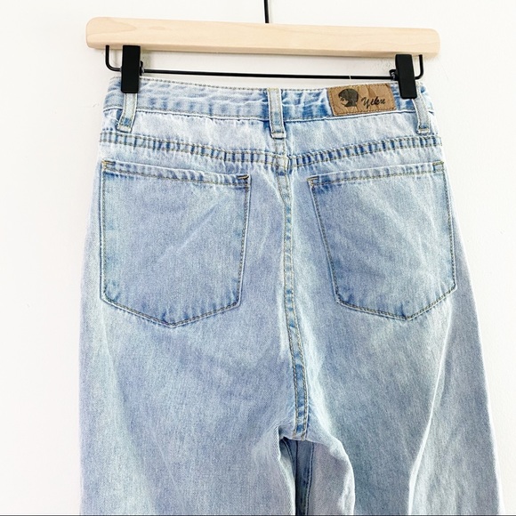 High Rise Light Wash Wide Leg Jeans Size Small / 23 - Picture 5 of 5